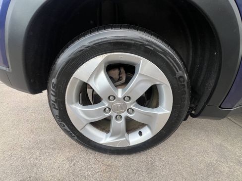 Used 2016 Honda HR-V LX image 9