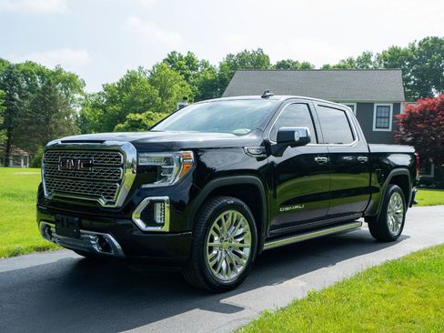Used 2019 GMC Sierra 1500 Denali w/ Denali Ultimate Package AWD/4WD image 7