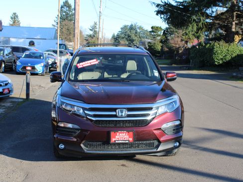 Used 2016 Honda Pilot Touring image 2