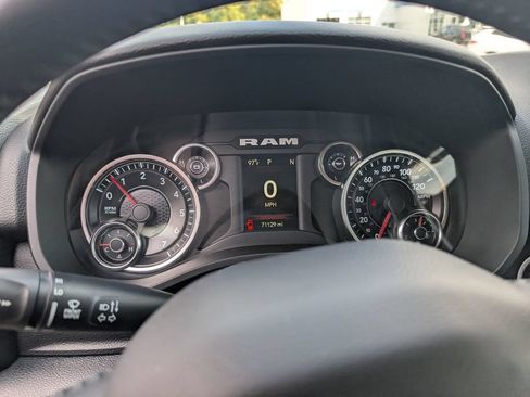 Used 2020 RAM 1500 Big Horn AWD/4WD image 20