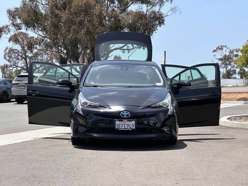 Used 2018 Toyota Prius One w/ Carpet Mat Package FWD image 29
