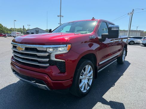 Used 2024 Chevrolet Silverado 1500 High Country AWD/4WD image 3