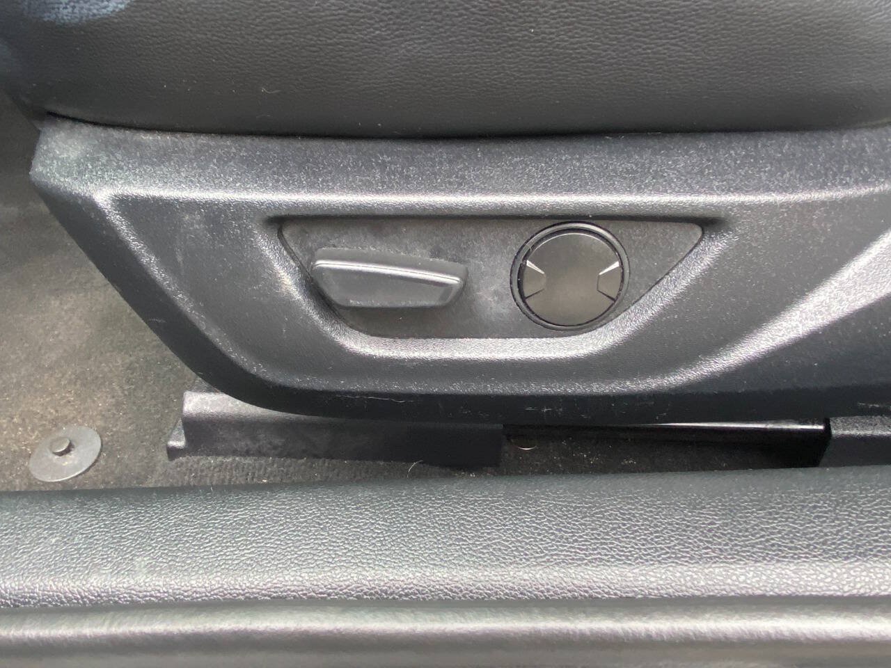 Used 2021 Ford Mustang Premium RWD image 17