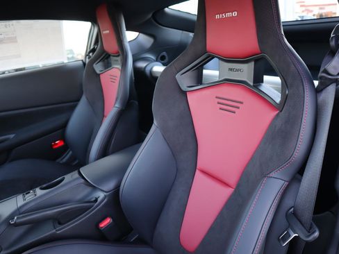 New 2025 Nissan Z NISMO w/ Floor Mat Package image 19