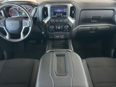 Used 2021 Chevrolet Silverado 1500 LT Trail Boss w/ Bed Protection Package AWD/4WD image 3