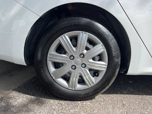 Used 2023 Kia Rio LX image 9