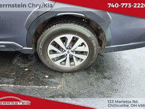 Used 2024 Subaru Outback Premium AWD/4WD image 23