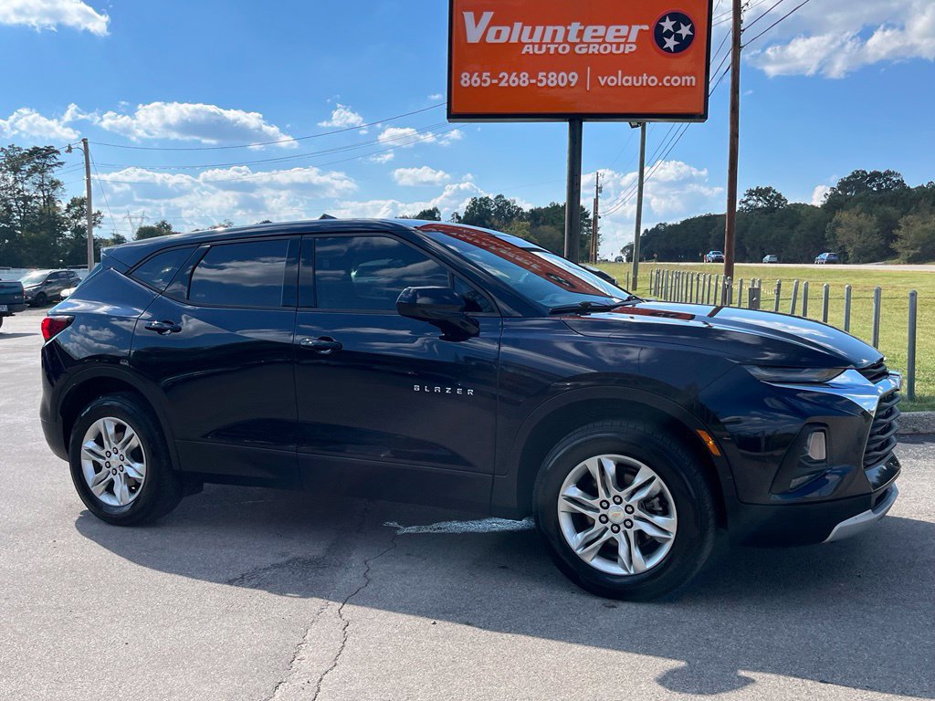 Used 2021 Chevrolet Blazer LT FWD image 1