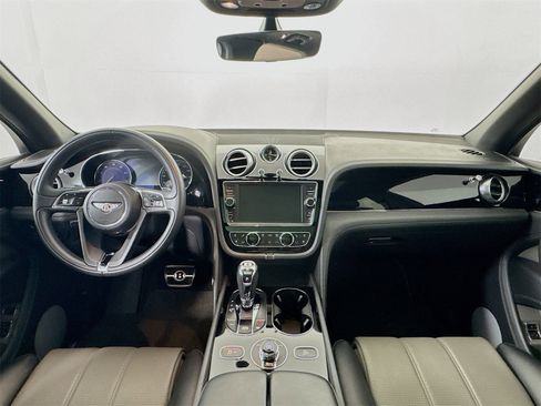 Certified 2019 Bentley Bentayga image 23