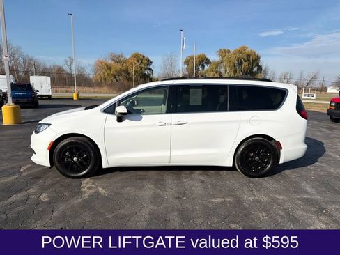 Used 2021 Chrysler Voyager Lxi FWD image 2