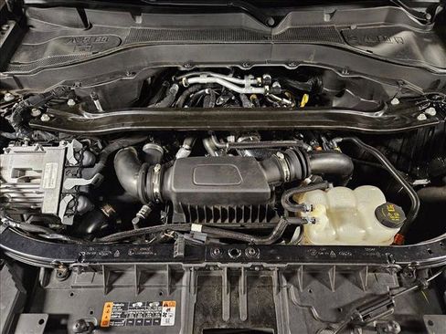 Used 2023 Ford Explorer Platinum w/ Technology Package image 22