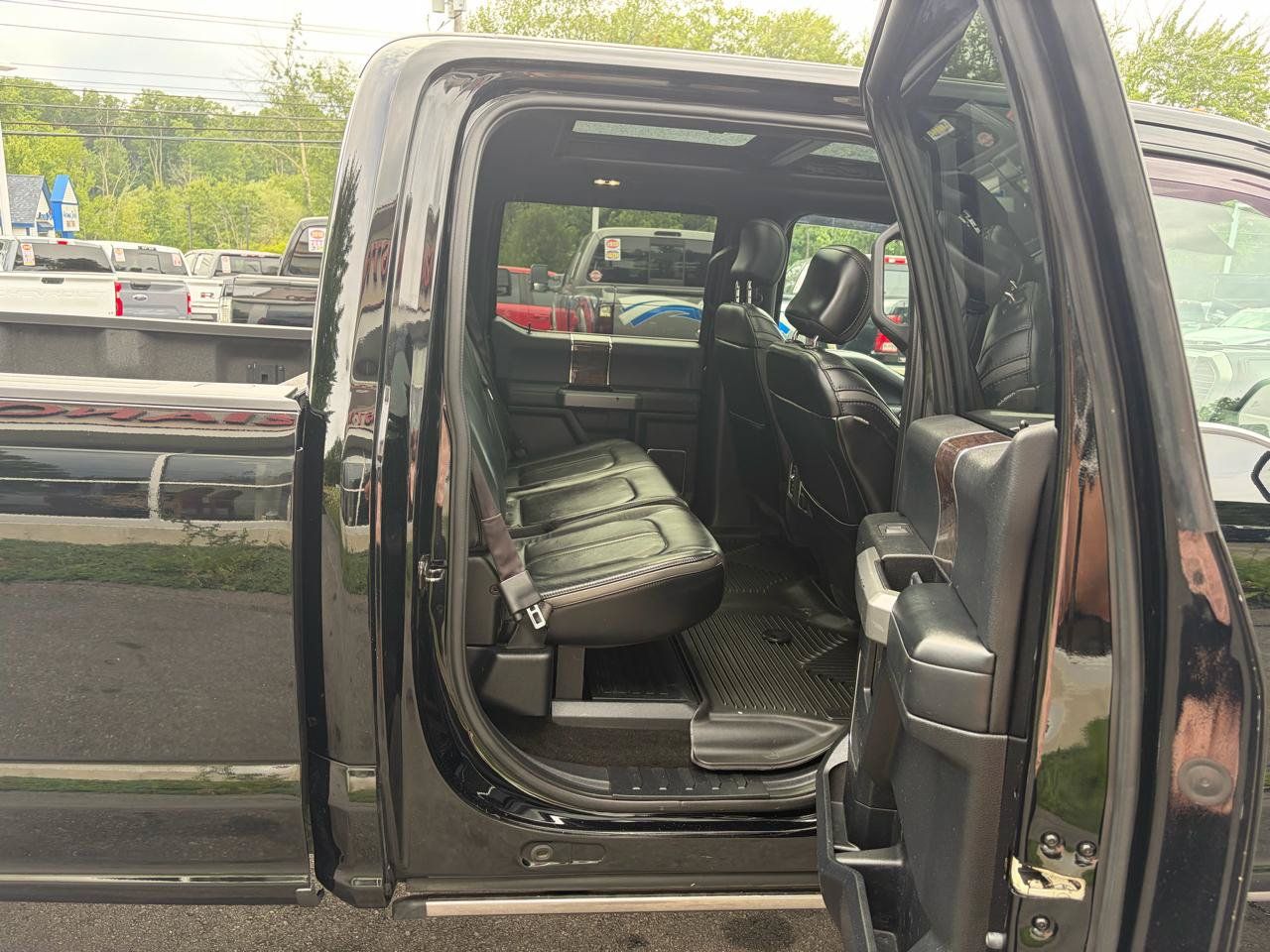 Used 2017 Ford F450 Platinum w/ Platinum Ultimate Package AWD/4WD image 41