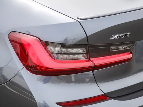 Used 2022 BMW 330e xDrive w/ M Sport Package image 8