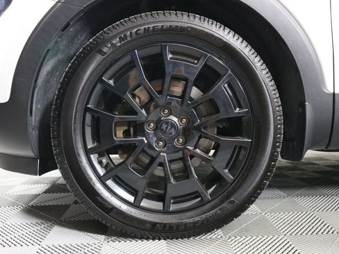 Used 2021 Kia Telluride SX w/ SX Prestige Package AWD/4WD image 9