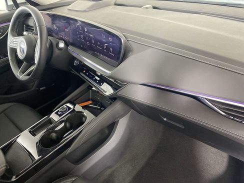 Certified 2025 Buick Envision Preferred image 30