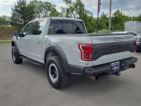 Used 2017 Ford F150 Raptor w/ Equipment Group 802A Luxury AWD/4WD image 3