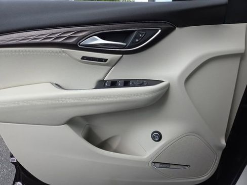Certified 2023 Buick Envision Avenir AWD/4WD image 35