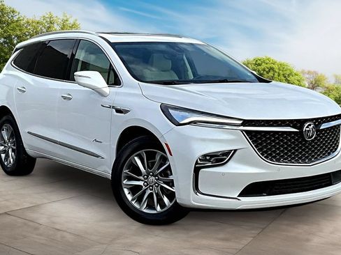 Used 2024 Buick Enclave Avenir w/ Avenir Technology Package AWD/4WD image 11