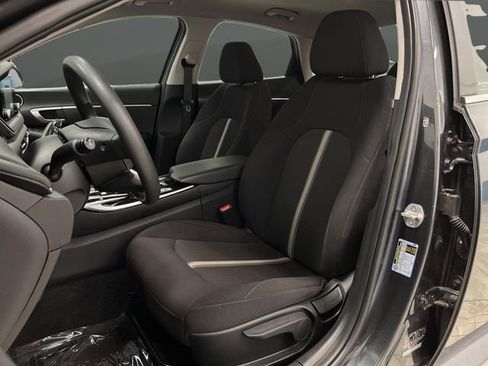 Used 2023 Hyundai Sonata SE image 4