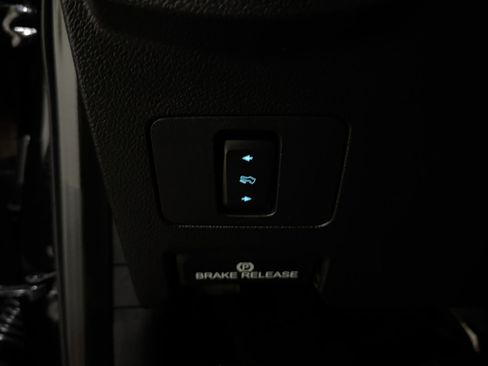 Used 2021 Ford F250 Lariat w/ Lariat Value Package image 33