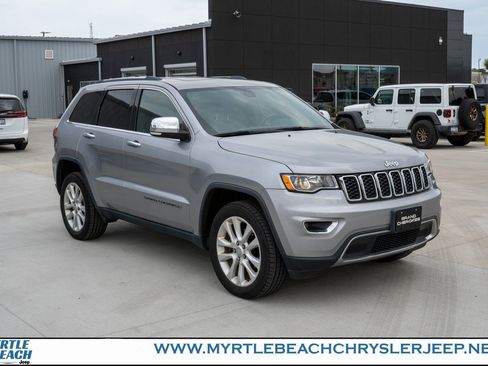 Used 2017 Jeep Grand Cherokee Limited image 8