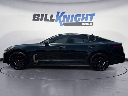 Used 2019 Kia Stinger GT1 AWD/4WD image 2