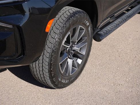 Used 2023 Chevrolet Tahoe Z71 w/ Luxury Package image 7