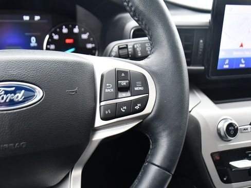 Used 2023 Ford Explorer XLT w/ Equipment Group 202A image 37
