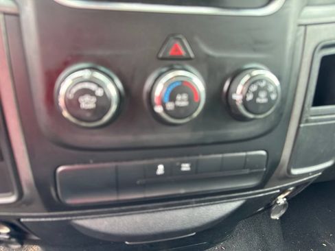 Used 2013 RAM 1500 ST w/ SXT Appearance Group AWD/4WD image 14