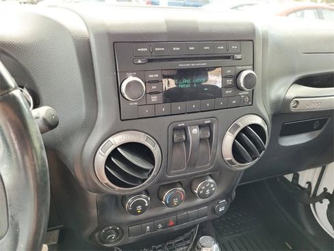 Certified 2018 Jeep Wrangler Sport image 21