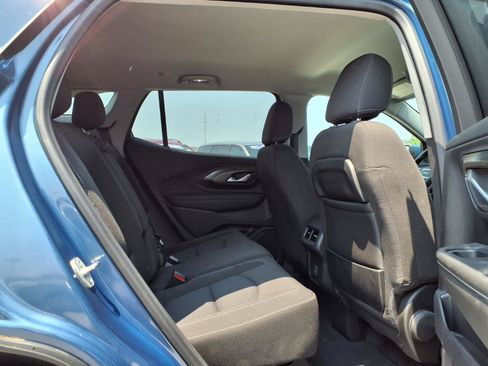 Used 2024 GMC Terrain SLE FWD image 28