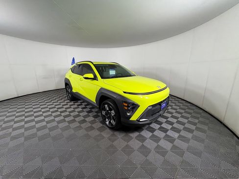Used 2024 Hyundai Kona SEL AWD/4WD image 7