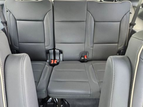 New 2026 GMC Yukon Elevation image 30