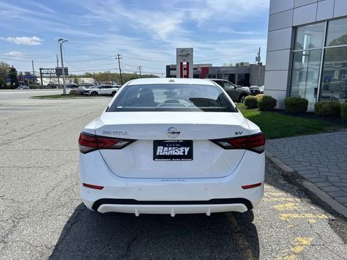 Certified 2022 Nissan Sentra SV w/ Trunk Package FWD image 7