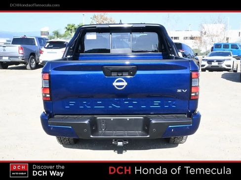 Used 2022 Nissan Frontier SV image 6