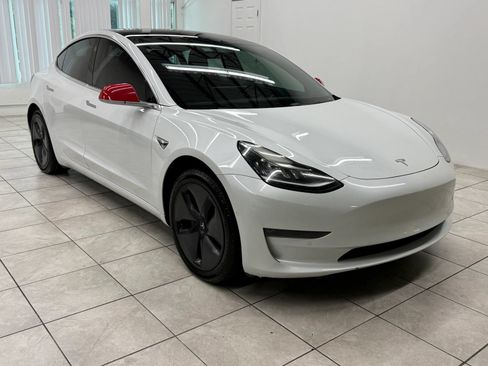 Used 2018 Tesla Model 3 Long Range RWD image 1