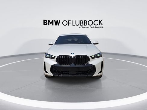 Used 2026 BMW X6 xDrive40i w/ Executive Package AWD/4WD image 3