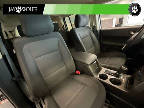 Used 2019 Ford Flex SE FWD image 18