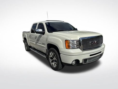 Used 2011 GMC Sierra 1500 Denali w/ LPO, Protection Package AWD/4WD image 2