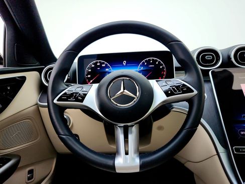 Used 2025 Mercedes-Benz C 300 Sedan image 28