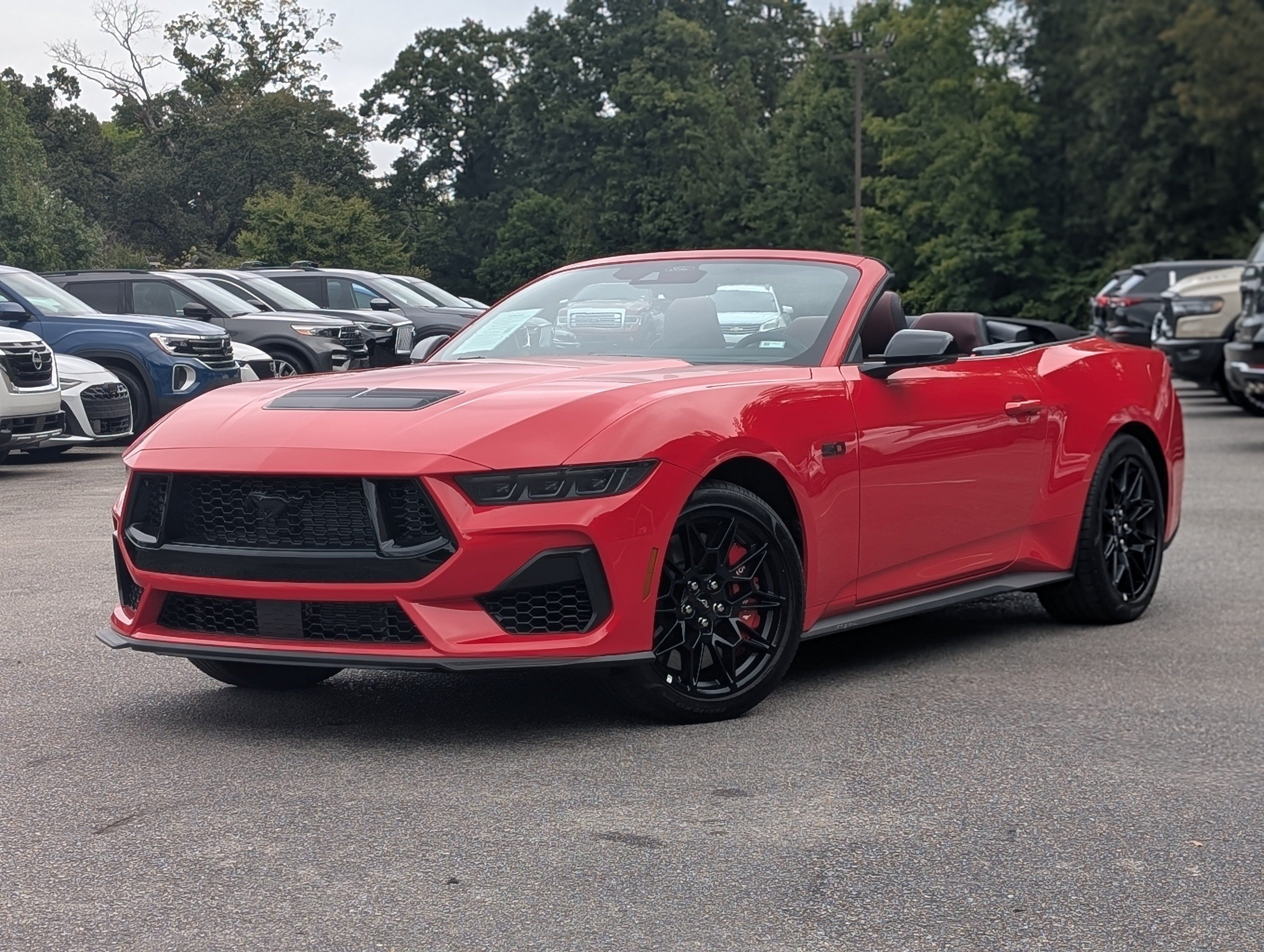 Used 2026 Ford Mustang GT Premium w/ GT Performance Package RWD image 5