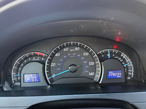 Used 2014 Toyota Camry XLE image 21