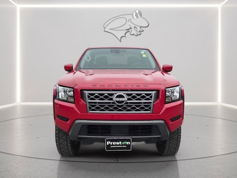 Used 2022 Nissan Frontier SV image 8