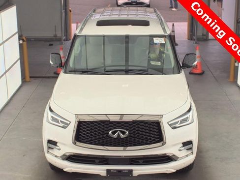 Used 2024 INFINITI QX80 Premium Select w/ Cargo Package image 2