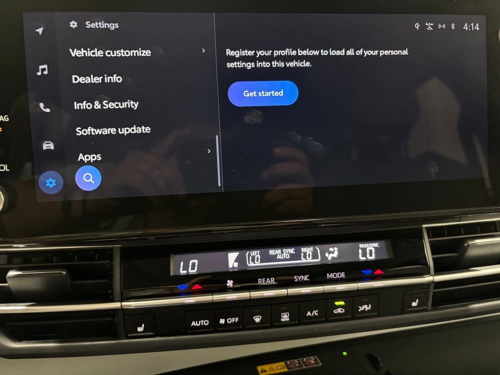 Used 2026 Toyota Sienna XLE AWD/4WD image 38