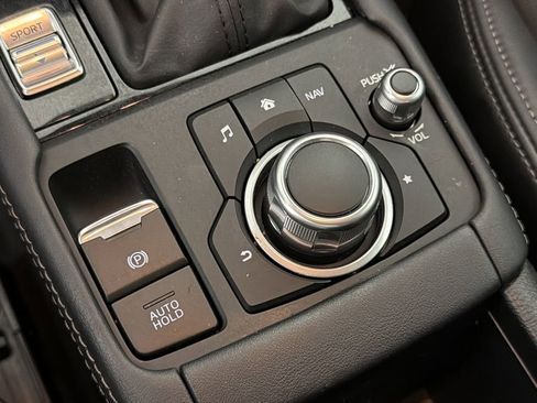 Used 2019 MAZDA CX-3 Touring w/ Preferred Equipment Package image 29