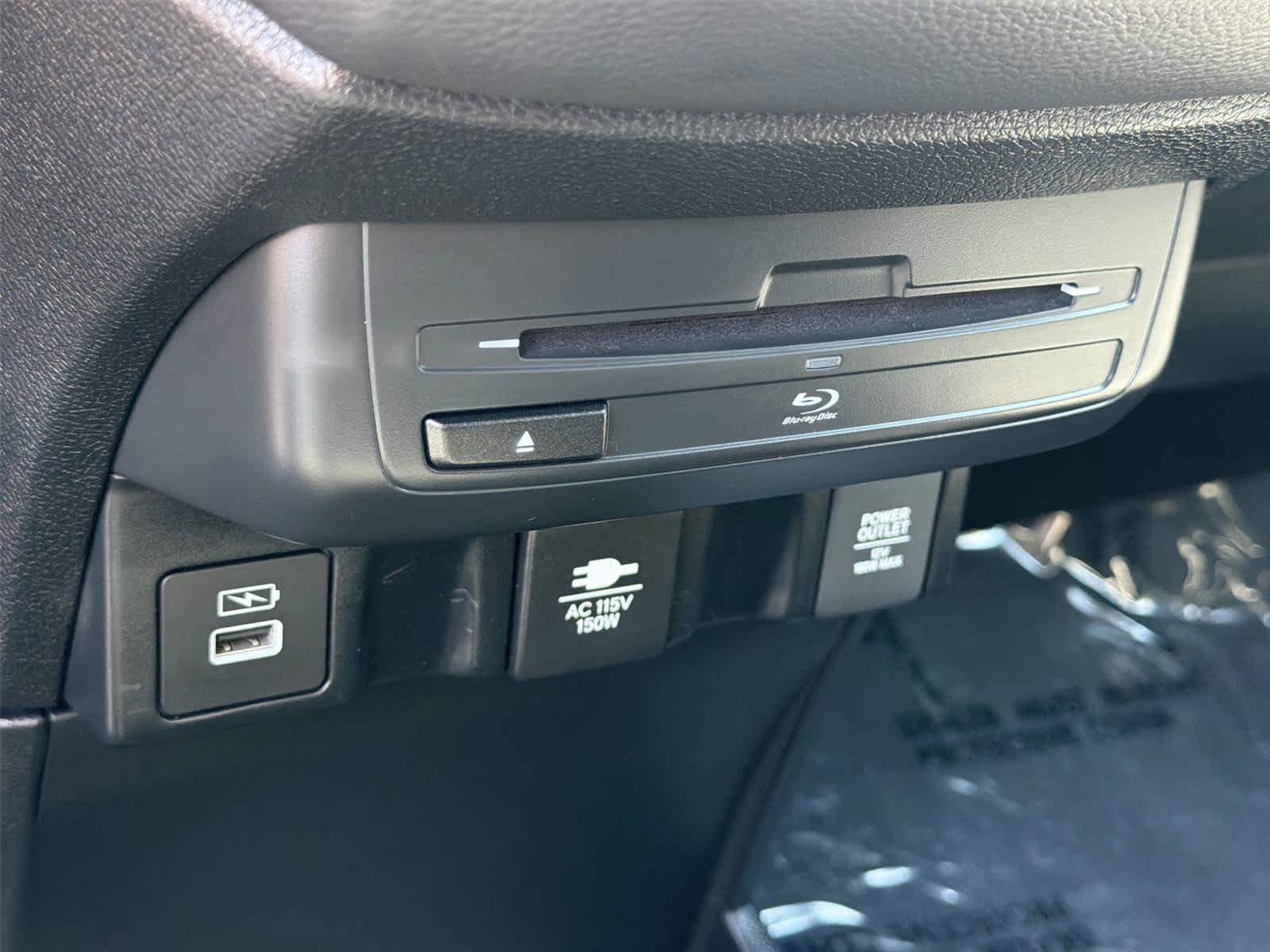 Used 2024 Honda Odyssey Elite image 36