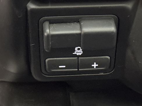 Used 2022 GMC Sierra 3500 Denali w/ Denali Black Diamond Edition image 47