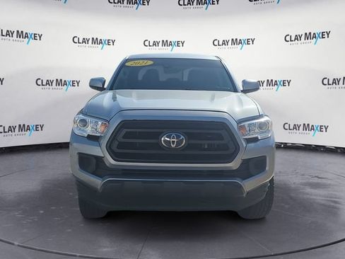 Used 2021 Toyota Tacoma SR AWD/4WD image 8