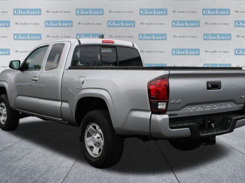 Used 2023 Toyota Tacoma SR image 8
